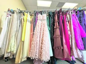 <b>New and gently used prom dresses and accessories will be offered at Project Self-Sufficiency’s ‘Sister-to-Sister Prom Shop’.</b>