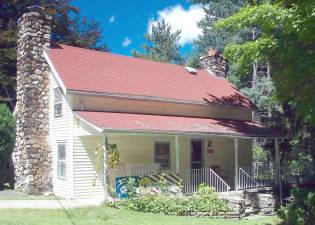 The 1828 Barrett House in Vernon (File photo by Rosa Kasper)