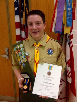 Scout awarded for helping injured player