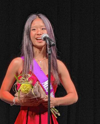 <b>Miss Montague Mina Lin receives the People’s Choice award.</b>