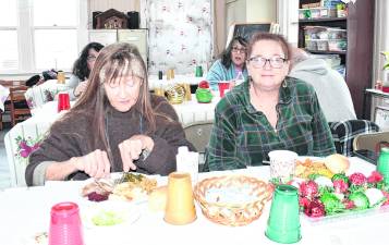 <b>Margaret Koelliker of Vernon and Linda Schmidt of Hamburg are shown.</b>