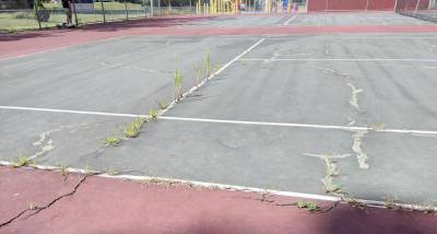 Shocking neglect renders tennis courts unusable