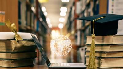 Community Survey: College majors and careers in the age of AI