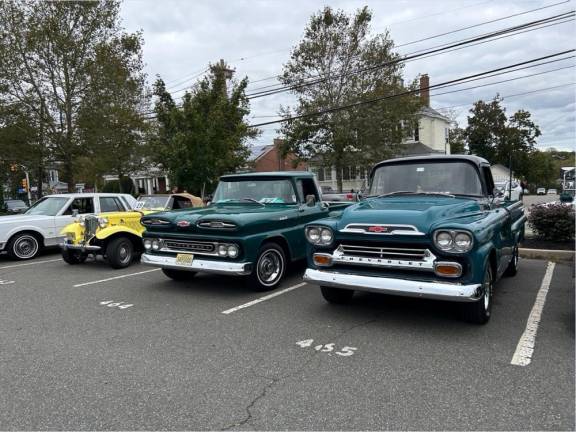 Fall Festival and Car Show attract hundreds