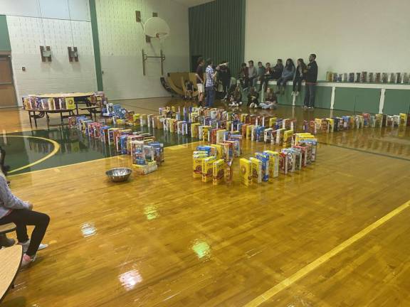 Fredon. Green Hills students conduct cereal drive
