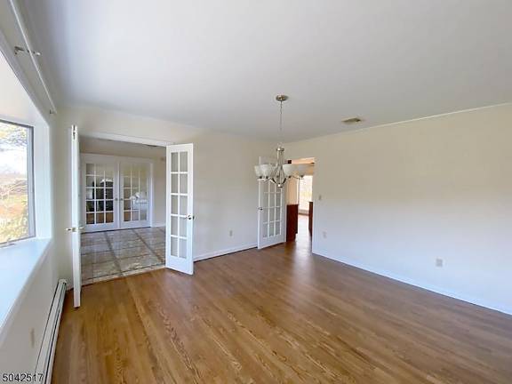 Home on private cul de sac offers mountain views