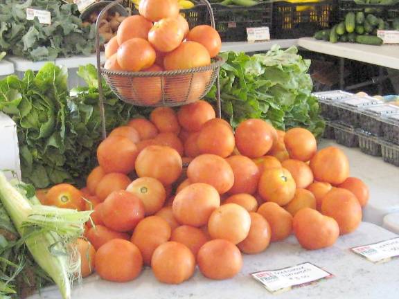 Get luscious Jersey tomatoes at the market (Photo by Janet Redyke)
