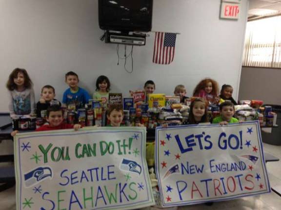 Doreen Sciabica&#x2019;s class with some of Hudson Maxim&#x2019;s donations.