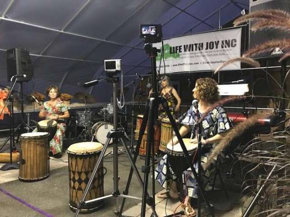 Marafanyi Drum, Dance and Song - Lara Gonzalez, Yael Shacham and Lisa Gonzalez