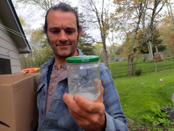Is that recyclable? Glass jar repurposed for collecting fat