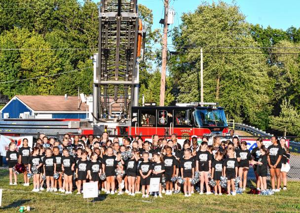 Photos: Braves Youth Football and Cheerleading Pep Rally