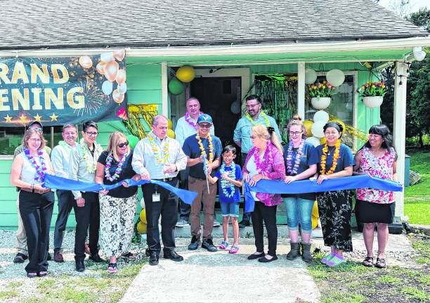Pikul Thai, a family-owned and operated restaurant at 51 Ryerson Ave., recently held a ribbon cutting. The restaurant offers Thai cuisine, including seafood, chicken and beef dishes, lunch specials and vegetarian options.