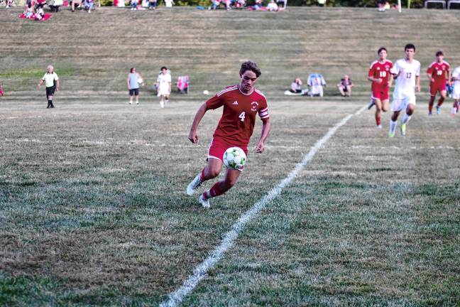 A High Point player pursues the airborne ball.
