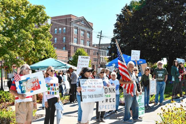 TB1 Residents demonstrate at a ‘Tax Their Billions: Voices for Justice’ rally Saturday, Sept. 20 on the Newton Green. The event was organized by the Sussex County Education Association, NJ50501 and Indivisible Sussex. (Photos by Maria Kovic)