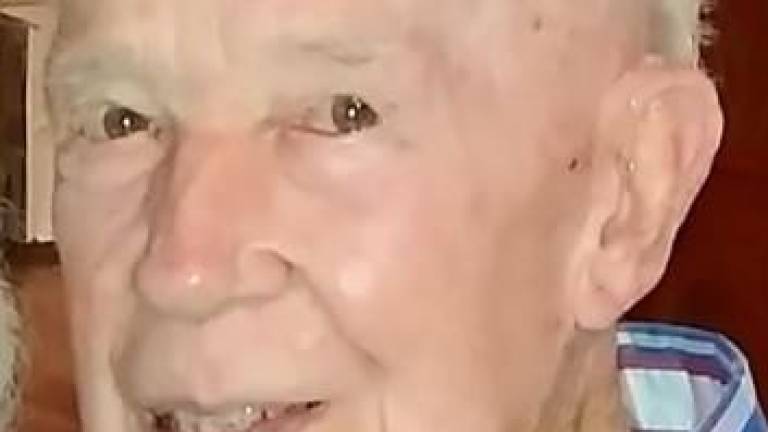 Former Newton Mayor Arthur Frisbie dies at 97