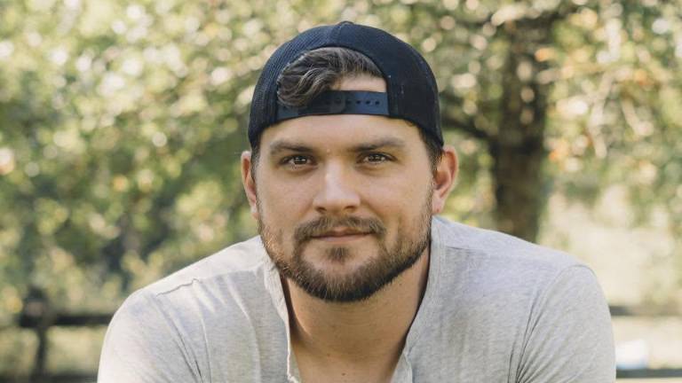 <b>Brandon Davis </b>